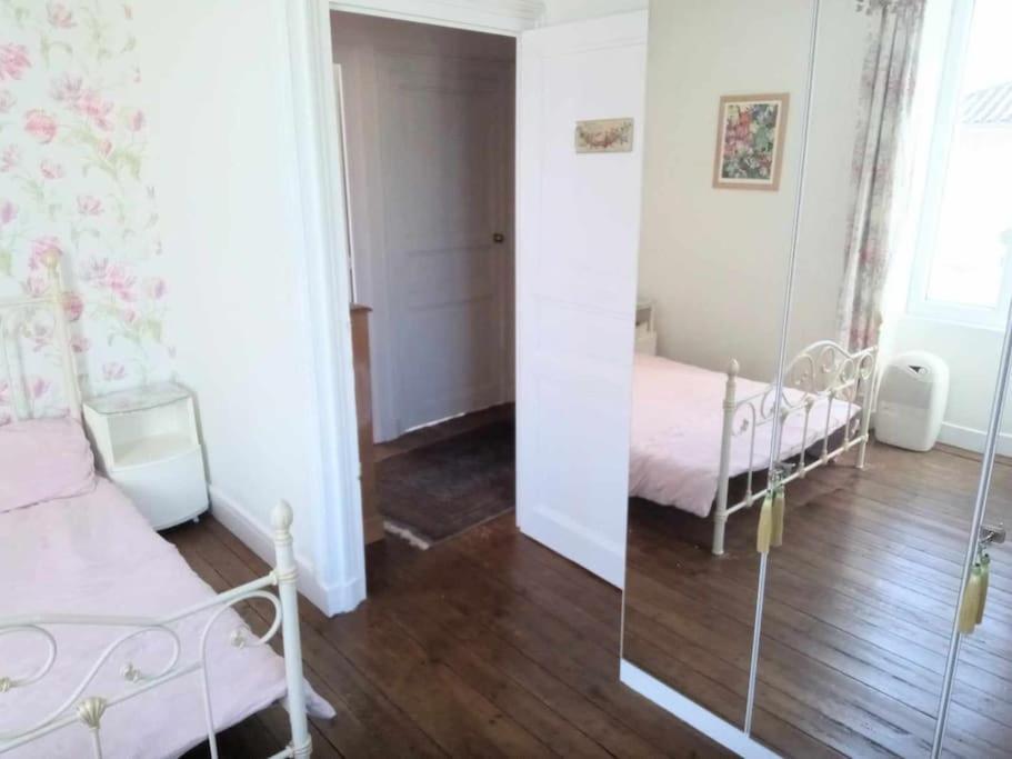 הוילה Montemboeuf Centre Town House Free Wifi מראה חיצוני תמונה